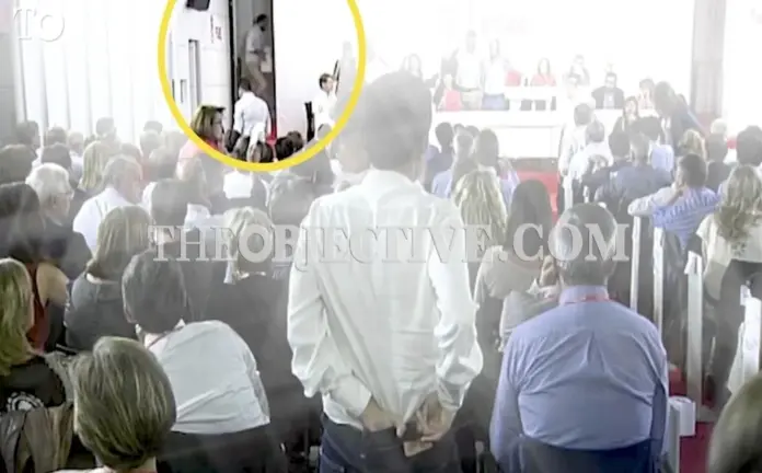 FOTOGRAFÍA. MADRID (ESPAÑA), 23 DE ABRIL DE 2026. FECHA IMÁGENES, OCTUBRE DE 2016. Pucherazo PSOE: Pedro Sánchez usurpó de forma ilegal e ilegítima la jefatura del gobierno de España. El diario digital afín al Partido Popular (PP) "THE OBJECTIVE" accedió este jueves a los vídeos del Comité Federal del PSOE en octubre de 2016 que defenestró a Pedro Sánchez Pérez-Castejón como secretario general del Partido Socialista Obrero Español (PSOE). Las imágenes muestran el pucherazo de Pedro Sánchez Pérez-Castejón en el PSOE. Captura video/Lasvocesdelpueblo (Ñ Pueblo)