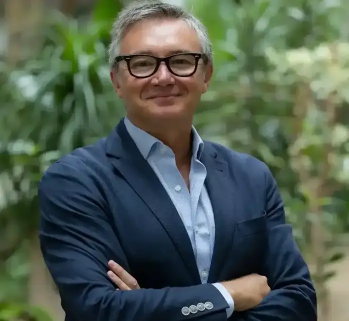 FOTOGRAFÍA. CÁDIZ (ANDALUCÍA) ESPAÑA, 26 DE MARZO DE 2026. Las candidaturas de VOX al 17M de Andalucía. El portavoz del Grupo Parlamentario de la formación en el Parlamento de Andalucía, Manuel Gavira Florentino, elegido hoy por la dirección nacional de VOX como candidato a las Elecciones 17M Andalucía. Lasvocesdelpueblo (Ñ Pueblo)