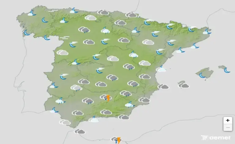 FOTOGRAFÍA. BARCELONA (CATALUÑA) ESPAÑA, 25 DE ABRIL DE 2026. Chubascos y tormentas en moderados el sábado. Infograma de la Agencia Estatal de Meteorología (Aemet) sobre las previsiones meteorológicas para sábado 25 de abril de 2026 en toda España. Lasvocesdelpueblo (Ñ Pueblo)