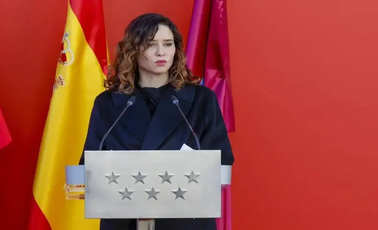 FOTOGRAFÍA. MADRID (REINO DE ESPAÑA), 11 DE MARZO DE 2024. La Justicia rechaza el daño a la imagen de la Presidencia de la Comunidad de Madrid. La presidente de la Comunidad de Madrid y del Partido Popular de Madrid, Isabel Natividad Díaz Ayuso, este lunes, el acto en memoria de las víctimas de los atentados ocurridos en Madrid el 11 de marzo de 2004. Efe