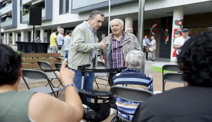 FOTOGRAFÍA. LASARTE-ORIA (GUIPÚZCOA) LAS VASCONGADAS (ESPAÑA), 30 DE MAYO DE 2026. PNV: El caso Zapatero y caso Leire hacen imposible la gobernabilidad. El presidente de LA formación separatista vascongada Partido Nacionalista Vasco (PNV), Aitor Esteban Bravo, participa en la inauguración de la nueva sede de esta organización política de la antiEspaña en el municipio español de Lasarte-Oria (Guipuzcoa), Comunidad Autónoma de las Vascongadas, España. Efe 