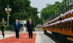 FOTOGRAFÍA. PEKÍN (CHINA), 07 DE MAYO DE 2026. Consenso Trump y Xi sobre estabilidad y confianza de empresas y consumidores. El presidente de los Estados Unidos de América (EEUU), Donald John Trump, participa en una ceremonia de bienvenida y una reunión bilateral con el presidente de la República Popular China, Xi Jinping, en Pekín (China). Casa Blanca/Lasvocesdelpueblo (Ñ Pueblo)
