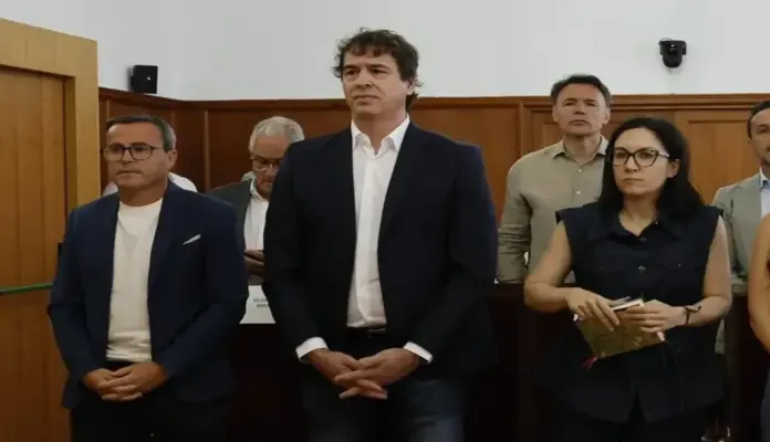 david FOTOGRAFÍA. BADAJOZ (EXTREMADURA) ESPAÑA, 28 DE MAYO DE 2026. La Audiencia de Badajoz inicia el juicio por el proceso de contratación de David Sánchez, hermano del presidente del Gobierno Pedro Sánchez Pérez-Castejón, David Sánchez Pérez-Castejón. El hermano del presidente del gobierno David Sánchez, este jueves en la Audiencia de Badajoz, donde se inicia el juicio por el proceso de contratación de David Sánchez, hermano del presidente del Gobierno, en la Diputación de Badajoz. Efe