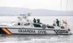 FOTOGRAFÍA. HUELVA (ANDALUCÍA) ESPAÑA, 08 DE MAYO DE 2026. VOX solicita la comparecencia de Marlaska por la muerte de guardias civiles ante narcos en Huelva. Mueren dos guardias civiles mientras perseguían a una narcolancha en Andalucía. En la imagen, agentes de la Guardia Civil en una patrullera. Efe