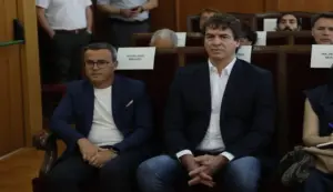 FOTOGRAFÍA. BADAJOZ (EXTREMADURA) ESPAÑA, 28 DE MAYO DE 2026. La Audiencia de Badajoz inicia el juicio por el proceso de contratación de David Sánchez, hermano del presidente del Gobierno Pedro Sánchez Pérez-Castejón, David Sánchez Pérez-Castejón. El hermano del presidente del gobierno David Sánchez, este jueves en la Audiencia de Badajoz, donde se inicia el juicio por el proceso de contratación de David Sánchez, hermano del presidente del Gobierno, en la Diputación de Badajoz. Efe