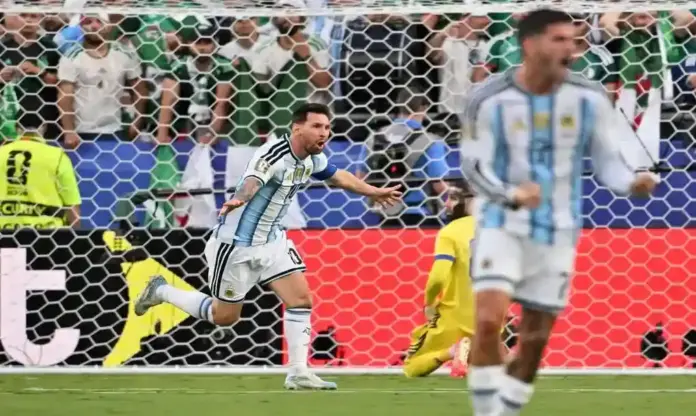 Argentina-Argelia, Messi, Mundial 2026, Messi sella la victoria de Argentina con un triplete (1) FOTOGRAFÍA. KANSAS CITY (ESTADOS UNIDOS DE AMÉRICA, EEUU), 16 DE JUNIO DE 2026.. Messi sella la victoria de Argentina con un triplete. Lionel Messi selló este martes la victoria de Argentina en la edición 23 del Mundial con un triplete que lo encumbra con 16 como máximo goleador de todas las copas al lado del alemán Miroslav Klose. Efe