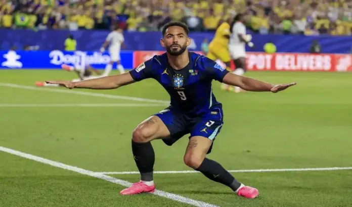 Brasil golea a un Haití primera selección eliminada 3-0 (3) FOTOGRAFÍA. FILADELFIA (ESTADO DE PENSILVANIA) ESTADOS UNIDOS DE AMÉRICA, EEUU, 19 DE JUNIO DE 2026. Claves Día 10 Mundial 2026: Victoria de Brasil, Turquía eliminada y Alemania quiere más. Brasil golea a un Haití primera selección eliminada 3-0. Matheus Cunha anotó doblete ante Haití en partido del Mundial 2026 en el Lincoln Financial Field de Filadelfia. Efe