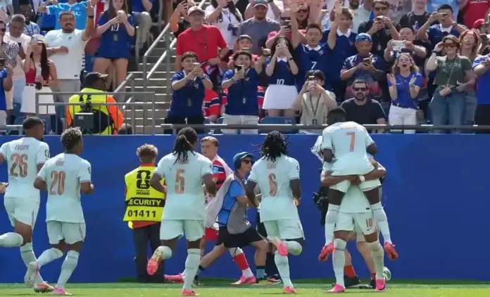 FOXBOROUGH (ESTADO DE MASSACHUSETTS) ESTADOS UNIDOS DE AMÉRICA, EEUU, 26 DE JUNIO DE 2026. Francia derrota a una Noruega suplente 1-4 con hat-trick de Dembélé. Jugadores de Francia celebran un gol de Ousmane Dembélé (d) este viernes, en un partido del grupo I del Mundial de la FIFA 2026 entre Noruega y Francia en el estadio Gillette de Foxborough (Estados Unidos). Efe
