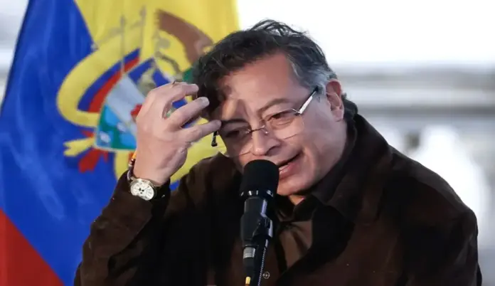 Gustavo Francisco Petro Urrego (Gustavo Petro), El socialista Petro no acepta la victoria electoral del patriota Abelardo de la Espriella en Colombia FOTOGRAFÍA. BOGOTÁ (COLOMBIA), 31 DE MAYO DE 2026. El socialista Petro no acepta la victoria electoral del patriota Abelardo de la Espriella en Colombia. El socialista presidente de Colombia y ex terrorista no arrepentido, Gustavo Francisco Petro Urrego (Gustavo Petro). Efe