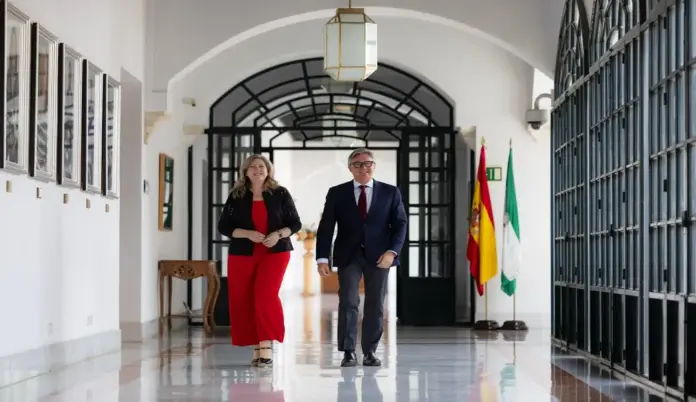 FOTOGRAFÍA. SEVILLA (ANDALUCÍA) ESPAÑA, 23 DE JUNIO DE 2026. Gavira: El PP ahora tiene prisa pero tardó 12 días en llamar a VOX. El portavoz del Grupo Parlamentario de VOX en el Parlamento de Andalucía, Manuel Gavira Florentino, participó hoy en la ronda de contactos con el Presidente del Parlamento por el PP, Jesús Ramón Aguirre Muñoz (Jesús Aguirre). Lasvocesdelpueblo (Ñ Pueblo)