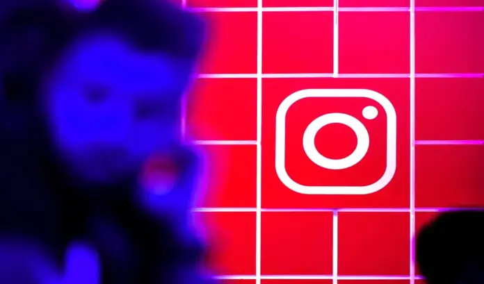 FOTOGRAFÍA. COLONIA (ALEMANIA), 21 DE AGOSTO DE 2019. Las redes sociales de Meta Instagram y Facebook vuelven a la normalidad. Detalle de una imagen que muestra el logotipo de Instagram en la convención de juegos de Gamescom en Colonia, Alemania. Efe