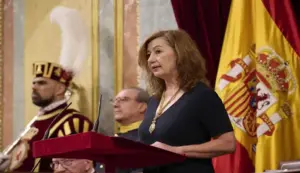 FOTOGRAFÍA. MADRID (ESPAÑA), 08 DE JUNIO DE 2026. En la tercera jornada de su visita apostólica a España, el Papa León XIV (Robert Francis Prevost) ha sido recibido por la presidente del Congreso de los Diputados y miembro del Partido Socialista (PSOE), Francesca Lluc Armengol Socías (Francina Armengol); el presidente del Senado y miembro del Partido Popular (PP), Pedro Manuel Rollán Ojeda (Pedro Rollán); el presidente del Gobierno de España y secretario general del PSOE, Pedro Sánchez Pérez-Castejón; el líder opositor español, presidente de VOX y Patriots of Europe, Santiago Abascal Conde; el presidente del Partido Popular (PP), Alberto Núñez Feijóo; el portavoz del Grupo Parlamentario de Esquerra Republicana de Catalunya (ERC), Juan Gabriel Rufián Romero (Gabriel Rufián); la portavoz del Grupo Parlamentario de Junts per Catalunya, Míriam Nogueras Camero; la portavoz del Grupo Parlamentario de Euskal Herria Bildu (EH Bildu), Mertxe Aizpurua Arzallus; y otras autoridades del Estado. Estuvieron presentes los expresidentes de Gobierno de España, Felipe González Márquez (PSOE), José María Aznar López (PP); y Mariano Rajoy Brey (PP). Lasvocesdelpueblo (Ñ Pueblo)