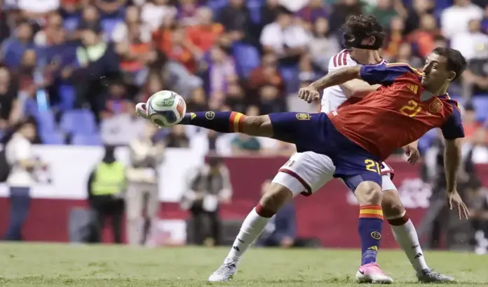 Mikel Oyarzabal Ugarte, Mundial 2026 Mikel Oyarzabal Ugarte es el goleador de Luis de la Fuente FOTOGRAFÍA. PUEBLA DE ZARAGOZA (MÉXICO), 08 DE JUNIO DE 2026. Mundial 2026: Mikel Oyarzabal Ugarte es el goleador de Luis de la Fuente. En la imagen, el internacional española, Mikel Oyarzabal Castillo, en el último amistoso ante Perú, este lunes 8 de junio de 2026, en el estadio Cuauhtémoc, ciudad de Puebla de Zaragoza, México. Efe