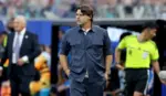 FOTOGRAFÍA. INGLEWOOD (ESTADO DE CALIFORNIA) ESTADOS UNIDOS DE AMÉRICA, EEUU, 12 DE JUNIO DE 2026. Pochettino: Lo importante es cómo se transita y termina el Mundial. El seleccionador de Estados Unidos, Mauricio Pochettino, observa desde la banda durante el partido de la fase de grupos de la Copa Mundial de la FIFA 2026 entre EE.UU. y Paraguay, en Los Ángeles, California (Estados Unidos de Améric, EEUU). Efe