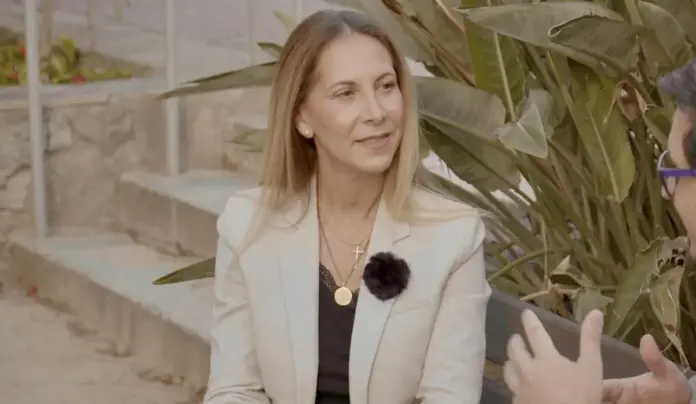 FOTOGRAFÍA. SALOU (TARRAGONA) ESPAÑA, 30 DE JUNIO DE 2026. Los problemas de los vecinos son los mismos independientemente de su orientación sexual. La portavoz de VOX en el Ayuntamiento de Salou, Ana Belén Rodríguez Ros. Lasvocesdelpueblo (Ñ Pueblo)