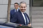 FOTOGRAFÍA. MADRID (ESPAÑA), 17 DE JUNIO DE 2026. Zapatero llega a las 8:49 horas a la Audiencia Nacional como investigado. El expresidente del Gobierno de España y exsecretario general del Partido Socialista (PSOE), José Luis Rodríguez Zapatero, llega a la Audiencia Nacional para declarar como investigado por liderar, presuntamente, una red de tráfico de influencias en favor de la aerolínea Plus Ultra, y ante las sospechas sobre las joyas de 1,3 millones de euros halladas en su oficina. Efe