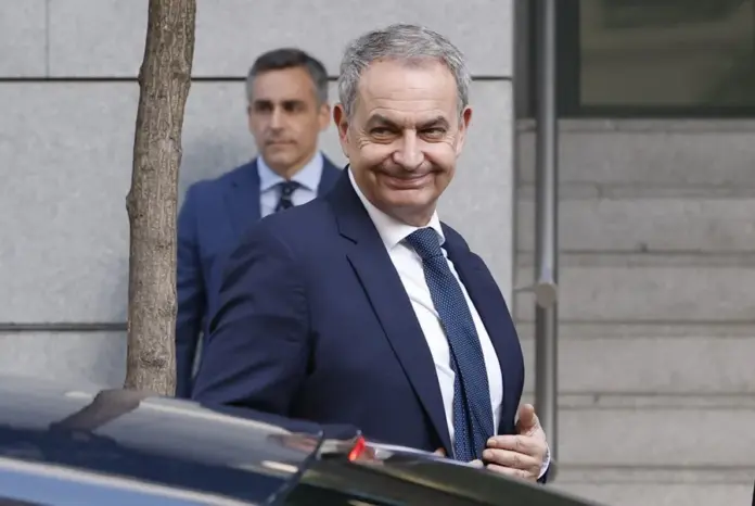 FOTOGRAFÍA. MADRID (ESPAÑA), 17 DE JUNIO DE 2026. Zapatero llega a las 8:49 horas a la Audiencia Nacional como investigado. El expresidente del Gobierno de España y exsecretario general del Partido Socialista (PSOE), José Luis Rodríguez Zapatero, llega a la Audiencia Nacional para declarar como investigado por liderar, presuntamente, una red de tráfico de influencias en favor de la aerolínea Plus Ultra, y ante las sospechas sobre las joyas de 1,3 millones de euros halladas en su oficina. Efe