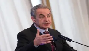 FOTOGRAFÍA. MADRID (ESPAÑA), AÑO 2025. Zapatero: No habrá nadie que pueda decir lo contrario. El expresidente del Gobierno de España y exsecretario general del Partido Socialista (PSOE), José Luis Rodríguez Zapatero, registrado durante un desayuno informativo. Efe