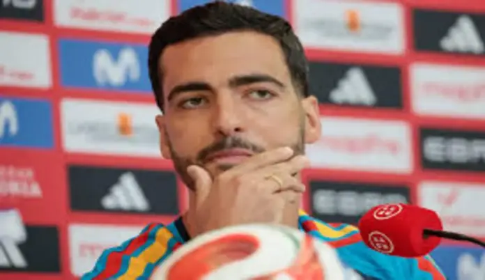 images (5) FOTOGRAFÍA. CHATTANOOGA (ESTADO DE TENNESSEE) ESTADOS UNIDOS DE AMÉRICA, EEUU, 16 DE JUNIO DE 2026. Buen ambiente a pesar de no conseguir la victoria ante Cabo Verde. El centrocampista español Mikel Merino ofrece una rueda de prensa después del entrenamiento de la selección tras empatar con Cabo Verde, en Chattanooga (Estados Unidos). Efe