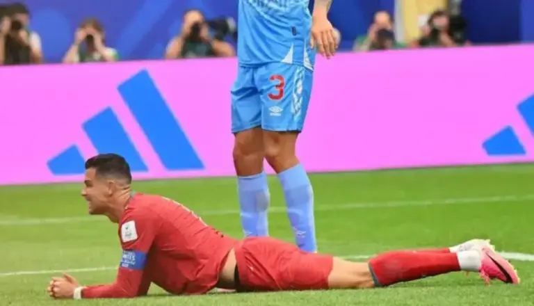 FOTOGRAFÍA. HOUSTON (ESTADOS UNIDOS DE AMÉRICA, EEUU), 17 DE JUNIO DE 2026. Gris tropiezo de Portugal ante República Democrática de Congo 1-1. Cristiano Ronald odurante el partido del Grupo K del Mundial 2026 que disputan las selecciones nacionales de Portugal y República Democrática del Congo este miércoles, en el Estadio Houston (Texas). Efe