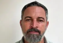 FOTOGRAFÍA. MADRID (ESPAÑA), 25 DE JULIO DE 2026. Abascal: Los desastres en España están relacionados con corrupción, fanatismo y mafia. El líder opositor español, presidente de VOX y Patriots of Europe, Santiago Abascal Conde, durante una declaración institucional sobre los incendios fuera del control en la Comunidad de Madrid y en la provincia de Ávila (Castilla y León). Lasvocesdelpueblo (Ñ Pueblo)