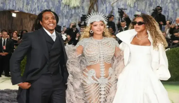 Beyoncé, Rihanna, Clipse, Fat Joe, Jadakiss y Usher acompañan a Jay-Z FOTOGRAFÍA. MANHATTAN (NUEVA YORK) ESTADOS UNIDOS DE AMÉRICA, EEUU, FECHA RELACIONADA CON EL CONTENIDO: 14 DE JULIO DE 2026. Beyoncé, Rihanna, Clipse, Fat Joe, Jadakiss y Usher acompañan a Jay-Z. Imagen de Jay-Z, Beyonce y la hija de ambos, Blue Ivy, en la Met Gala en en el Museo Metropolitano de Arte (The Metropolitan Museum of Art o MET), ubicado en el número 1000 de la Quinta Avenida, en el distrito de Manhattan, Nueva York (Estados Unidos). Efe