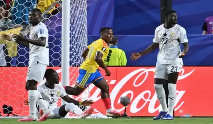 Colombia se clasificó para los octavos ante Ghana 1-0, Mundial 2026 (1) KANSA CITY (ESTADOS UNIDOS DE AMÉRICA, EEUU), 03 DE JULIO DE 2026. Colombia se clasificó para los octavos ante Ghana 1-0. Jhon Arias (c) celebra el gol de su autoría que le dio el triunfo y el pase a octavos a Colombia en el Mundial 2026 ante Ghana. Efe
