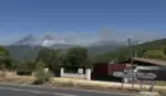 FOTOGRAFÍA. VALLE DEL ALBERCHE (ÁVILA) CASTILLA Y LEÓN) ESPAÑA, 25 DE JULIO DE 2026. El incendio forestal que permanece activo en la provincia de Ávila ha obligado este sábado a ampliar de cuatro a diez el número de municipios evacuados de forma preventiva, ante la evolución del fuego, que ha avanzado desde el Valle del Alberche hacia el Valle del Tiétar. Efe