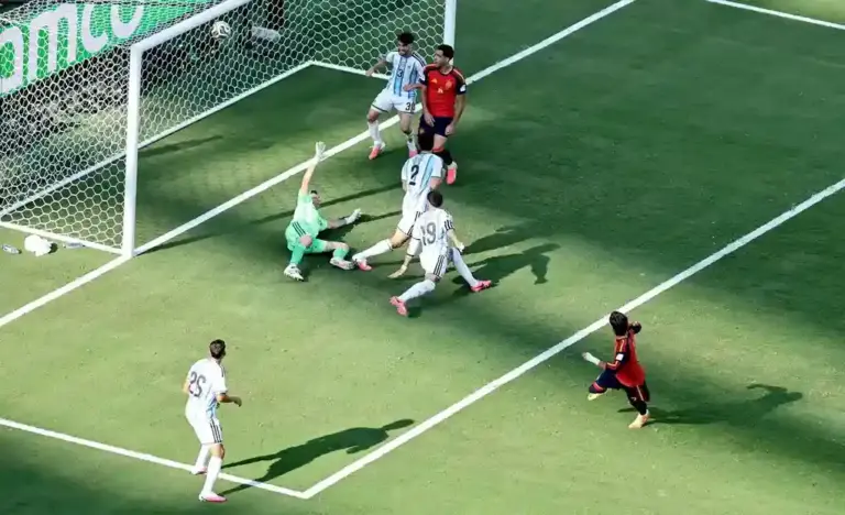 FOTOGRAFÍA. EAST RUTHERFORD (ESTADO DE NUEVA JERSEY) ESTADOS UNIDOS DE AMÉRICA, EEUU, 19 DE JULIO DE 2026. España borda en su pecho la segunda estrella ante Argentina 1-0. Ferrán Torres García de España logra un gol este domingo, en la final del Mundial de la FIFA 2026 entre España y Argentina en el estadio MetLife en East Rutherford (NJ, EE.UU.). Efe