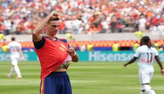 FOTOGRAFÍA. INGLEWOOD (ESTADO DE CALIFORNIA) ESTADOS UNIDOS DE AMÉRICA, EEUU, 10 DE JULIO DE 2026. Fabián Ruiz Peña irrumpió y asumió un papel principal y decisivo. Fabián Ruiz Peña, tras su gol a Bélgica, en Inglewood (Estado de California) Estados Unidos de América, EEUU. Efe