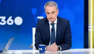 FOTOGRAFÍA. MADRID (ESPAÑA), 23 DE JULIO DE 2026. Feijóo: Zapatero ha perdido credibilidad tras la entrevista a RTVE. El expresidente del Gobierno de España y exsecretario general del Partido Socialista (PSOE), José Luis Rodríguez Zapatero, registrado este jueves durante una entrevista en Radio Televisión Española (RTVE) sobre su imputación por presunta pertenencia a una organización criminal por parte de la Audiencia Nacional ante su señalamiento por empresarios imputados en la causa como el capo de la red criminal, con joyas valoradas en 1,3 millones de euros halladas en su despacho en la sede nacional del PSOE en calle Ferraz 70 de Madrid. RTVE