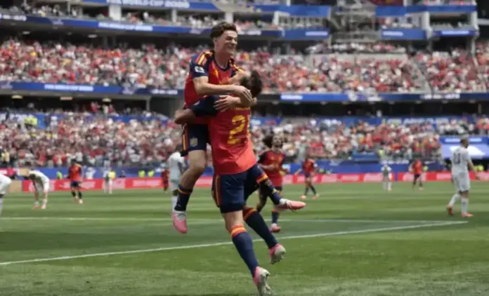 La selección española soportó y rebasó todas las presiones FOTOGRAFÍA. INGLEWOOD (ESTADO DE CALIFORNIA) ESTADOS UNIDOS DE AMÉRICA EEUU, 02 DE JULIO DE 2026. La selección española soportó y rebasó todas las presiones. Jugadores de España celebran un gol de Mikel Oyarzabal (d) este jueves, en un partido por los dieciseisavos de final del Mundial de la FIFA 2026 entre España y Austria en el estadio SoFi en Los Ángeles (Estados Unidos). Efe