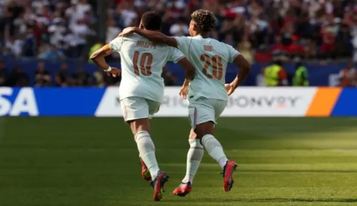 Los números de la selección francesa en el Mundial 2026. Kylian Mbappé Lottin (Kylian Mbappe) y Désiré Nonka-Maho Doué, tras el 2-0 a Marruecos FOTOGRAFÍA. FOXBOROUGH (ESTADOS UNIDOS DE AMÉRICA EEUU), 09 DE JULIO DE 2026. Los números de la selección francesa en el Mundial 2026. Kylian Mbappé Lottin (Kylian Mbappe) y Désiré Nonka-Maho Doué, tras el 2-0 a Marruecos en cuartos de final. Efe
