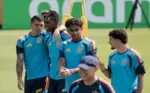 FOTOGRAFÍA. DALLAS (ESTADOS UNIDOS DE AMÉRICA, EEUU), 05 DE JULIO DE 2026. Nicholas Williams apunta a no estar disponible contra Portugal. Los jugadores de la selección española Pedro Porro, Lamine Yamal y Nicholas Williams Arthuer (Nico Williams), durante el entrenamiento de la selección de España este domingo en el Estadio Cotton Bowl de Dallas (Estados Unidos). Efe