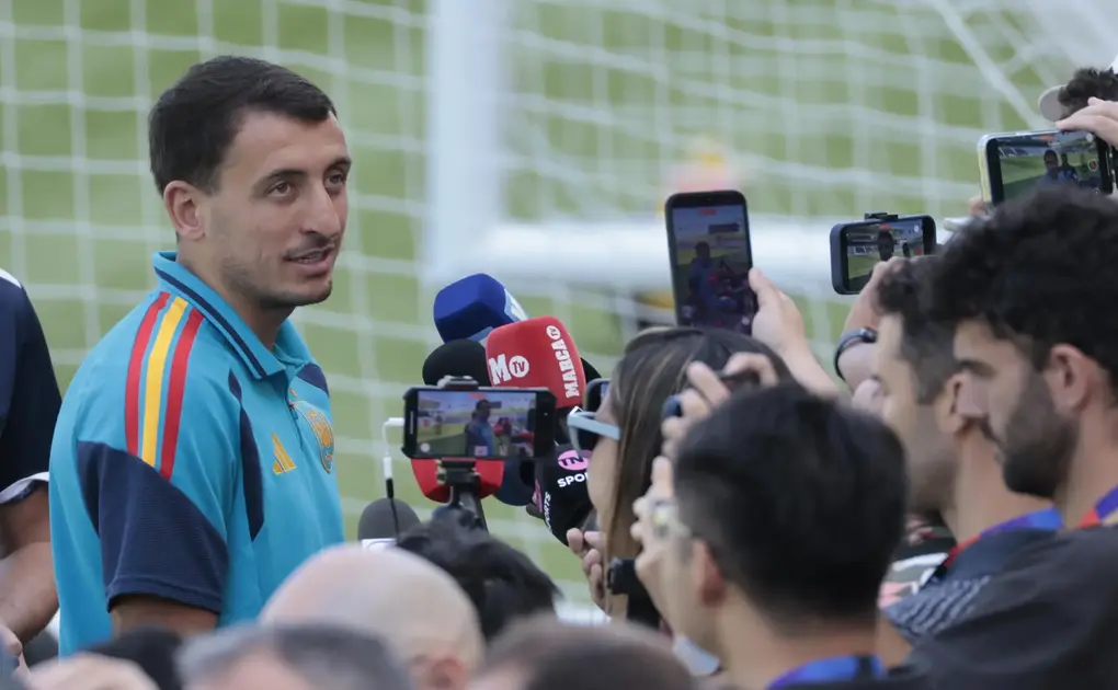 FOTOGRAFÍA.LOS ÁNGELES (ESTADOS UNIDOS DE AMÉRICA EEUU, 09 DE JULIO DE 2026. Oyarzabal: La celebración del gol indica la familia que somos. El delantero Mikel Oyarzabal atiende a la prensa antes del entrenamiento de la selección española de fútbol, este jueves en Los Ángeles, en la víspera del partido de cuartos de final del Mundial 2026 que le enfrenta a Bélgica. Efe