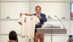 FOTOGRAFÍA. BARCELONA (CATALUÑA) ESPAÑA, 21 DE JULIO DE 2026. El portavoz del grupo parlamentario de VOX en el Parlamento de Cataluña, Joan Garriga Doménech, ha anunciado que su formación ha registrado una iniciativa para que el Parlament de Catalunya rinda homenaje a la selección española de fútbol tras su victoria en el Mundial 2026, proponiendo una recepción institucional oficial y la concesión de la Medalla de Honor del Parlament. Lasvocesdelpueblo (Ñ Pueblo)