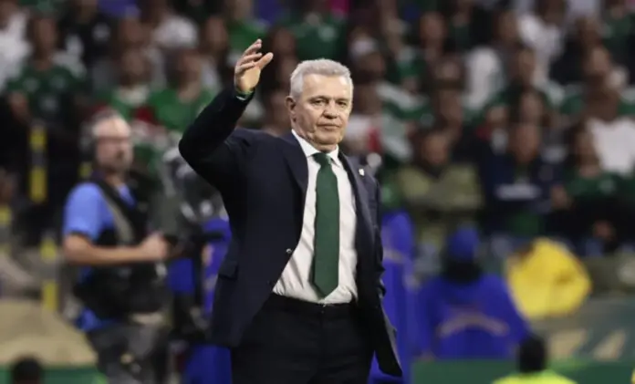 Vasco Fue difícil doblegar a Ecuador, Javier Aguirre Onaindia (Javier Vasco Aguirre) FOTOGRAFÍA. CIUDAD DE MÉXICO (MÉXICO), 30 DE JUNIO DE 2026. Vasco: Fue difícil doblegar a Ecuador. Javier Aguirre, entrenador de México, durante el partido de dieciseisavos de final de la Copa Mundial de la FIFA 2026 entre México y Ecuador en el Estadio Azteca de la Ciudad de México, México, el 30 de junio de 2026. Efe