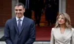 FOTOGRAFÍA. MADRID (ESPAÑA) FECHA RELACIONADA CON EL CONTENIDO, 23 DE JULIO DE 2026. Yolanda Díaz, en la lista de enchufados por Sánchez en organismos internacionales. El presidente del Gobierno, Pedro Sánchez Pérez-Castejón (i), anunció que España presentará la candidatura de la vicepresidente segunda del Gobierno, ministra de Trabajo y dimitida exlíder de la ultraizquierda Movimiento Sumar, Yolanda Díaz Pérez (d), para dirigir la Organización Internacional del Trabajo (OIT), organismo especializado de Naciones Unidas encargado de promover la justicia social y la defensa de los derechos laborales a nivel mundial. Efe