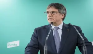 FOTOGRAFÍA. BRUSELAS (BÉLGICA), FECHA RELACIONADA CON EL CONTENIDO, 22 DE JULIO DE 2026. El expresidente de la Generalitat de Catalunya, Carles Puigdemont Casamajó, ha acusado este miércoles al Tribunal de Cuentas de «desobedecer conscientemente» la sentencia del Tribunal de Justicia de la Unión Europea (TJUE) sobre la ley de amnistía, un «desafío» del que espera que no salga «indemne». Efe