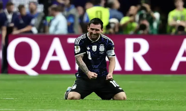 FOTOGRAFÍA. ATLANTA (ESTADOS UNIDOS DE AMÉRICA EEUU), 15 DE JULIO DE 2026. Argentina sella el billete ante Inglaterra para una finalissima contra España. Lionel Messi durante el partido de semifinales del Mundial de la FIFA 2026 entre Inglaterra y Argentina en el estadio Mercedes-Benz en Atlanta (Estados Unidos de América EEUU). Efe