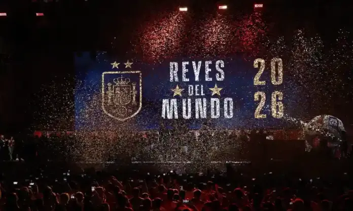 Madre, Mundial 2026 FOTOGRAFÍA. MADRID (ESPAÑA), 20 DE JULIO DE 2026. Más de dos millones de personas reciben a los campeones del mundo en Madrid . Los jugadores de la selección española durante la celebración este lunes en la plaza de Cibeles de la conquista del Mundial 2026 por parte del combinado español ante Argentina de Leo Messi en Nueva Jersey (Estados Unidos de América, EEUU. Efe