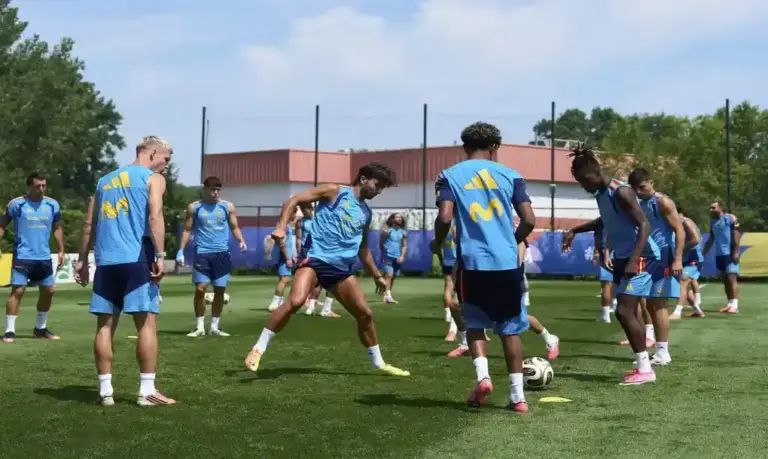 FOTOGRAFÍA. WHIPPANY (NUEVA JERSEY) ESTADOS UNIDOS DE AMÉRICA EEUU, 17 DE JULIO DE 2026. Primera sesión de España previa a la final del Mundial ante Argentina. Los jugadores españoles durante un entrenamiento de la selección nacional de España este viernes, en New Jersey (EEUU). RFEF/Efe
