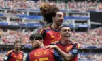 FOTOGRAFÍA. INGLEWOOD (ESTADO DE CALIFORNIA) ESTADOS UNIDOS DE AMÉRICA EEUU, 02 DE JULIO DE 2026. España se sustentó en los laterales para clasificarse a los octavos de final. Jugadores de España celebran un gol de Pedro Porro (d) este jueves, en un partido por los dieciseisavos de final del Mundial de la FIFA 2026 entre España y Austria en el estadio SoFi en Los Ángeles (Estados Unidos). Efe