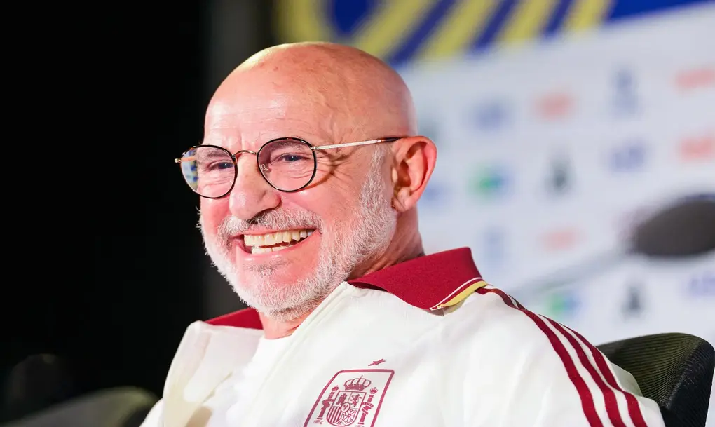 FOTOGRAFÍA. INGLEWOOD (ESTADOS UNIDOS DE AMÉRICA EEUU), 09 DE JULIO DE 2026. Luis de la Fuente: Aquí nadie regala nada. El seleccionador español, Luis de la Fuente, afirmó este jueves en Inglewood que su equipo llega "en una situación ideal" a los cuartos de final del Mundial ante Bélgica. Efe