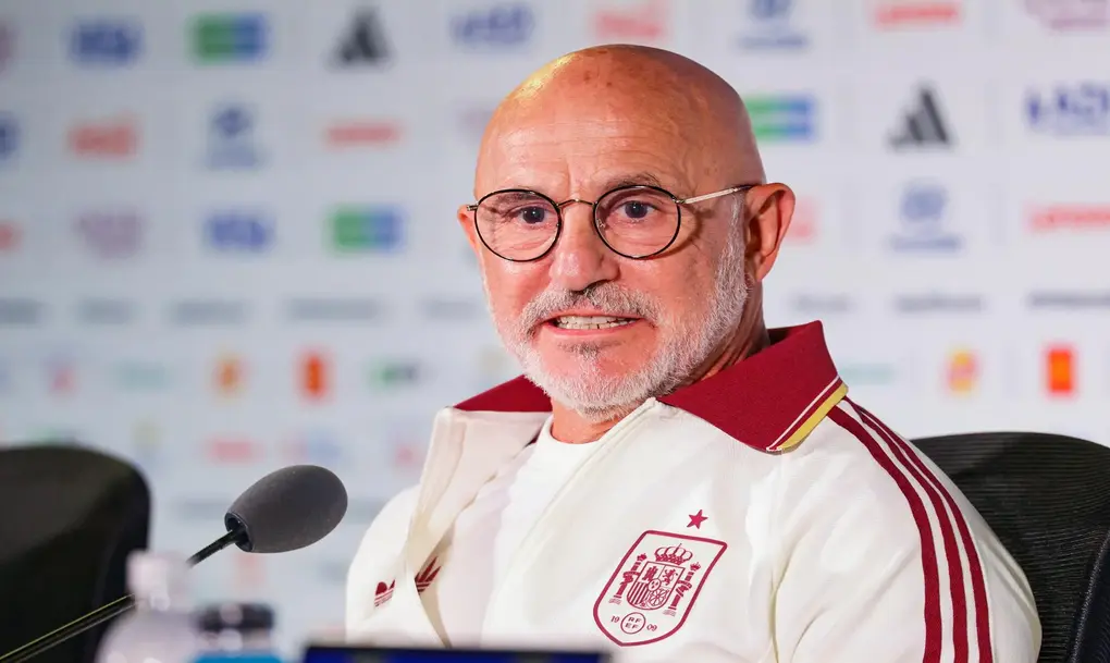 FOTOGRAFÍA. INGLEWOOD (ESTADOS UNIDOS DE AMÉRICA EEUU), 09 DE JULIO DE 2026. Luis de la Fuente: Aquí nadie regala nada. El seleccionador español, Luis de la Fuente, afirmó este jueves en Inglewood que su equipo llega "en una situación ideal" a los cuartos de final del Mundial ante Bélgica. Efe