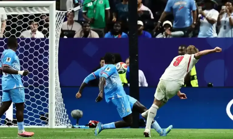 FOTOGRAFÍA. ATLANTA (ESTADO DE GEORGIA) ESTADOS UNIDOS DE AMÉRICA EEUU, 01 DE JULIO DE 2026. Kane rescata a Inglaterra ante República Democrática del Congo  2-1. Dos goles de Harry Kane en un margen de once minutos, entre el 75 y el 86, dieron la vuelta al marcador contra la República Democrática del Congo (2-1) y clasificaron a Inglaterra para los octavos de final del Mundial 2026, en los que se enfrentará a la selección de México. Efe