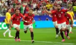FOTOGRAFÍA. ARLINGTON (ESTADOS UNIDOS DE AMÉRICA, EEUU), 03 DE JULIO DE 2026. Egipto y Australia se jugan el pase a octavos en la prórroga 1-1. Los jugadores de Egipto celebran el 1-0 ante Australia en los dieciseisavos del Mundial. Efe