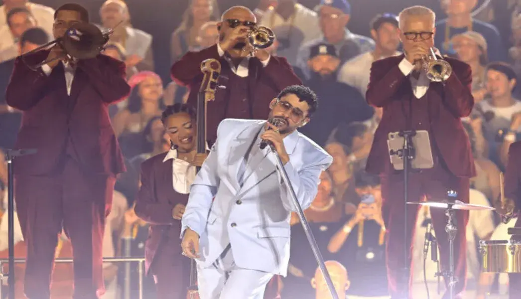 FOTOGRAFÍA. SAN JUAN (PUERTO RICO), 22 DE AGOSTO DE 2026. El cantante puertorriqueño Benito Antonio Martínez Ocasio (Bad Bunny) se presenta durante el primero de los dos conciertos de cierre de su gira internacional 'Debí tirar más fotos' este sábado, en San Juan (Puerto Rico). Efe