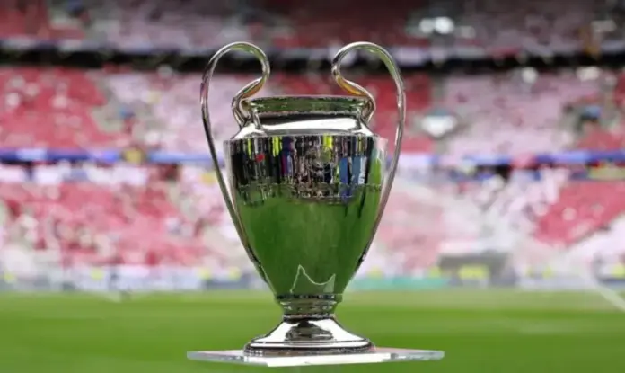 Calendario de la fase de liga de la Champions League 2026-2027 FOTOGRAFÍA. BUDAPEST (HUNGRÍA), 30 DE MAYO DE 2026. Detalle de una imagen en la que puede verse el trofeo de la Liga de Campeones en el estadio de Budapest (Hungría), donde se disputa la edición de 2026 este sábado 30 de mayo de 2026. Efe