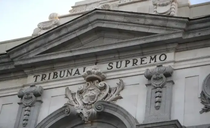FOTOGRAFÍA. MADRID (ESPAÑA), 22 DE AGOSTO DE 2026. Detalle de una foto que muestra la fachada del Tribunal Supremo este sábado 22 de agosto de 2026. Efe